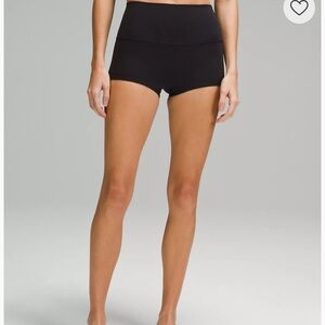 Lululemon Align High Rise short 2”